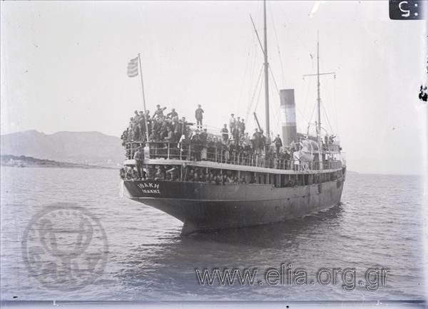 151η. Πρόσφυγες της Μικράς Ασίας στο Ατμόπλοιο Ιθάκη, Ελιά